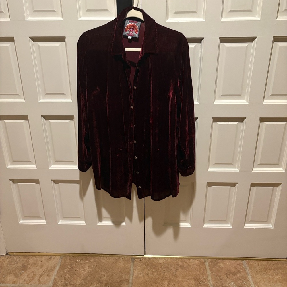 Johnny Was Women's Velvet shirt like new
